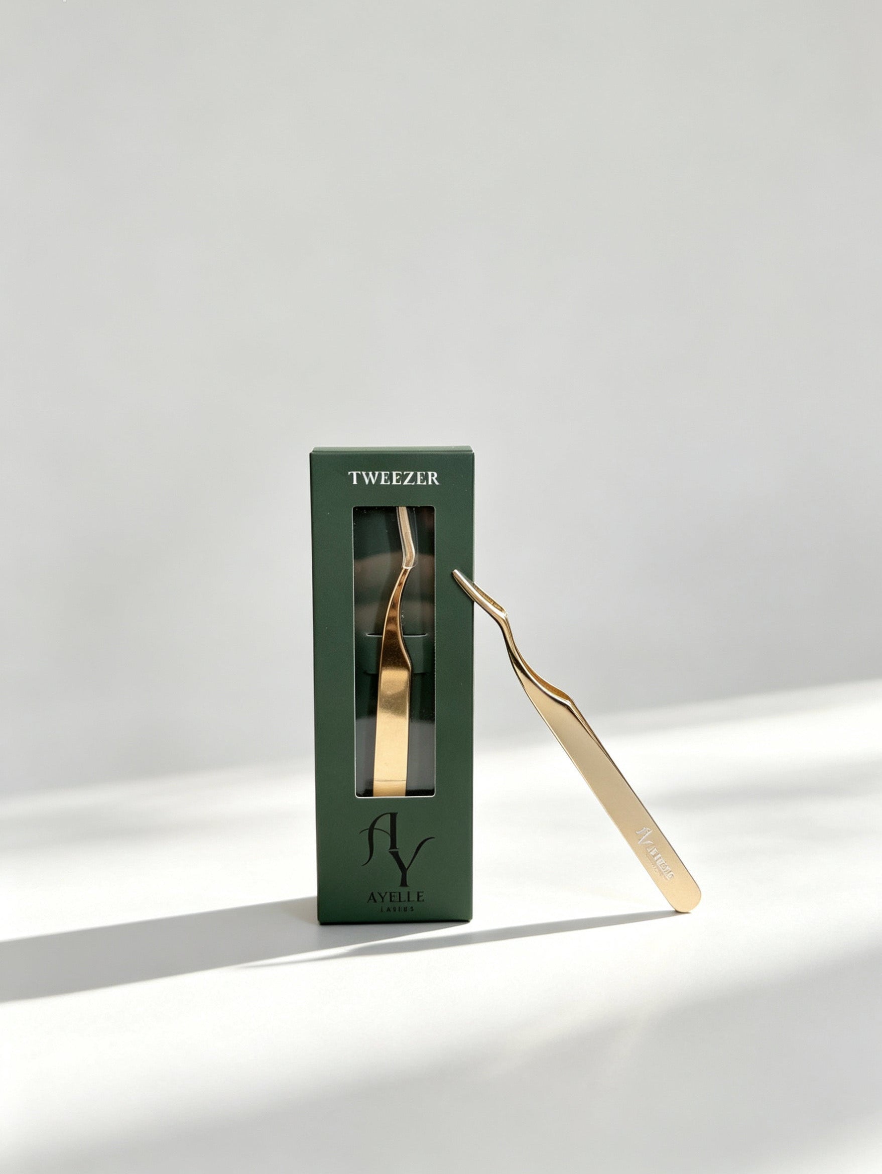 Ayelle Lashes Tweezer